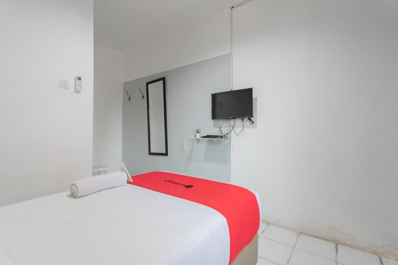 Reddoorz At Sani Guest House Balikpapan Extérieur photo