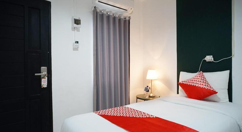 Reddoorz At Sani Guest House Balikpapan Extérieur photo